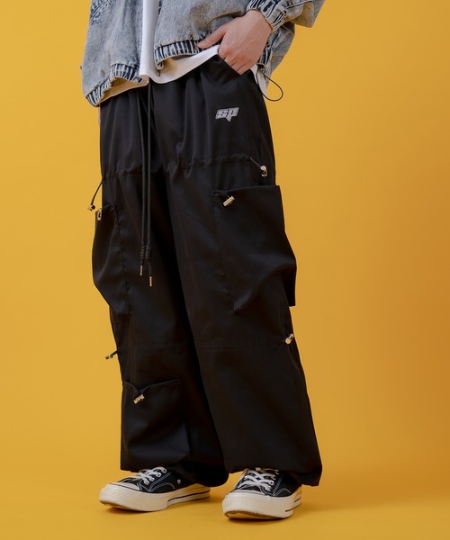 improves（インプローブス）の「コード使い デザイン カーゴパンツ（カーゴパンツ・メンズ・ブラック/ホワイト・LARGE/MEDIUM）」の9枚目の写真