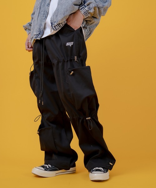 improves（インプローブス）の「コード使い デザイン カーゴパンツ（カーゴパンツ・メンズ・ブラック/ホワイト・LARGE/MEDIUM）」の10枚目の写真