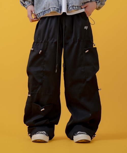 improves（インプローブス）の「コード使い デザイン カーゴパンツ（カーゴパンツ・メンズ・ブラック/ホワイト・LARGE/MEDIUM）」の11枚目の写真