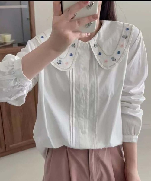 aimoha（アイモハ）の「刺繍襟ピンタックシャツ（シャツ/ブラウス・レディース・ホワイト/ホワイト系その他・FREE）」の4枚目の写真