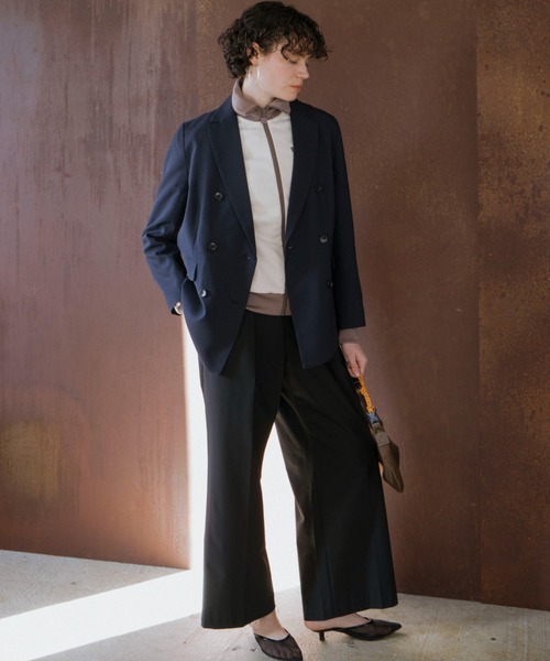 Doux archives（ドゥアルシーヴ）の「ダブルジャケット（テーラードジャケット・レディース・ベージュ/ネイビー・38）」の22枚目の写真