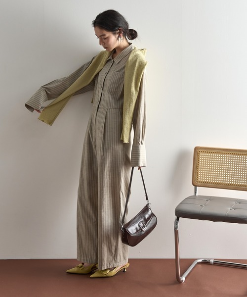 THE YOn（ザヨン）の「シャンブレーシャツオールインワン