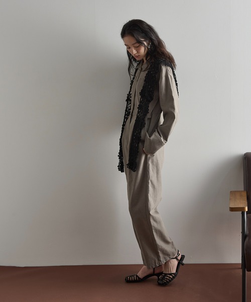 THE YOn（ザヨン）の「シャンブレーシャツオールインワン