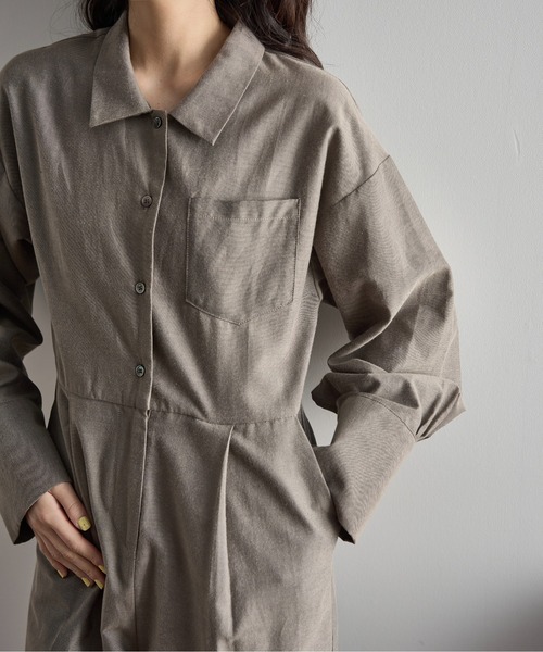 THE YOn（ザヨン）の「シャンブレーシャツオールインワン