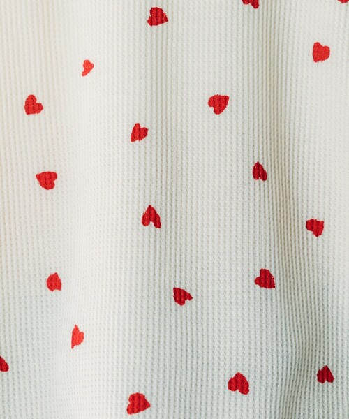 FREAK'S STORE（フリークスストア）の「FRUIT OF THE LOOM × FREAK'S STORE/フルーツオブザルーム 別注 ハートTシャツ 無地ショートパンツ ルームセット/パジャマセット（ルームウェア/パジャマ・レディース・オフホワイト/グレー・SMALL/MEDIUM）」の8枚目の写真