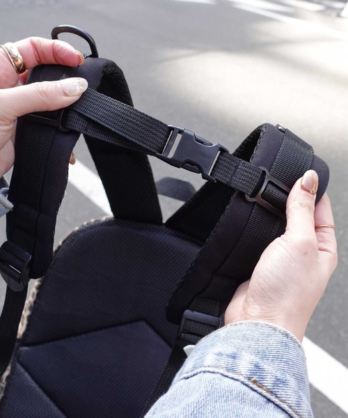 CORNERS(コーナーズ)の「大容量リュックサック(バックパック/リュック・レディース・ブラック/レオパード・FREE)」の5枚目の写真