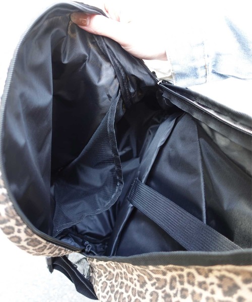 CORNERS(コーナーズ)の「大容量リュックサック(バックパック/リュック・レディース・ブラック/レオパード・FREE)」の8枚目の写真