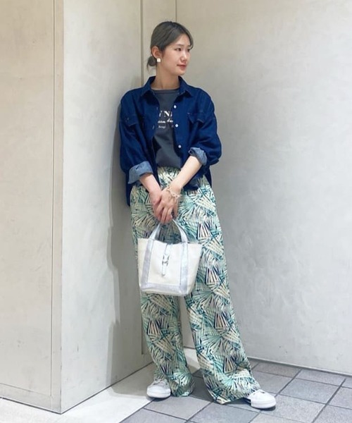 Jines(ジネス)の「AMARAボタニカルプリントワイドパンツ(その他パンツ・レディース・グリーン・38)」の17枚目の写真