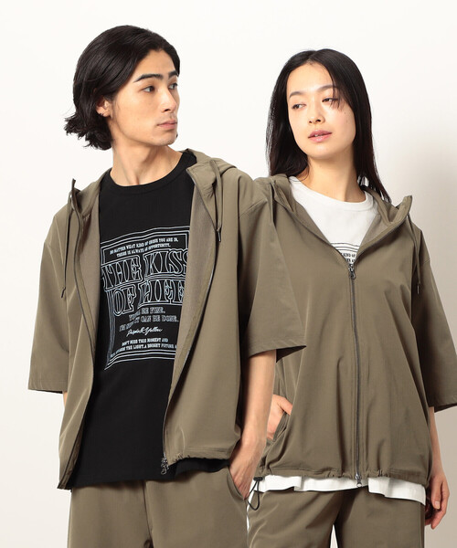 Purple&Yellow(パープルアンドイエロー)の「ナイロンストレッチパーカ(パーカー・メンズ・ブラック/キャメル・X-LARGE/LARGE/MEDIUM/SMALL)」の2枚目の写真