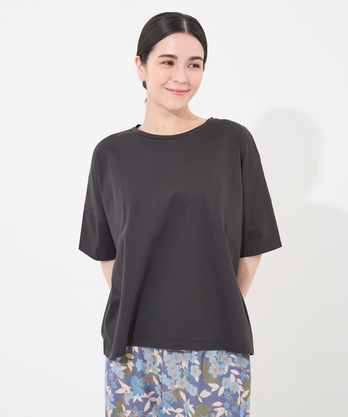 collex（コレックス）の「【接触冷感・UVカット】コンパクトクールTシャツ（Tシャツ/カットソー・レディース・ホワイト/ライトブルー/チャコールグレー/ピンクベージュ・フリー）」の2枚目の写真