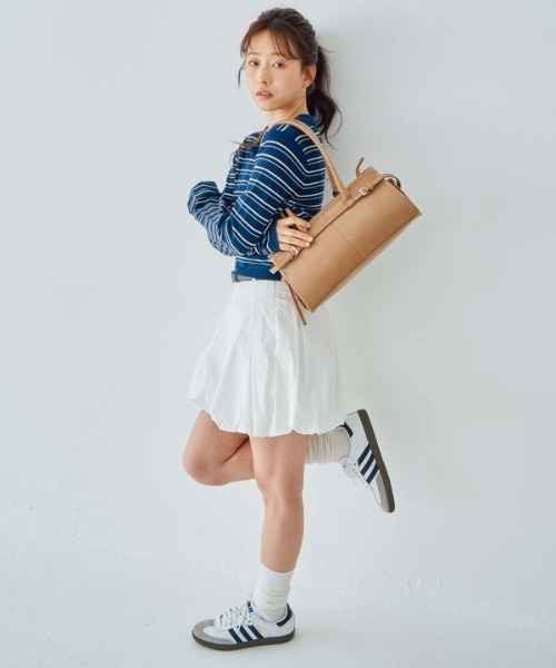 archives（アルシーヴ）の「合皮横長バッグ（ハンドバッグ・レディース・ベージュ/ブラック・FREE）」の5枚目の写真