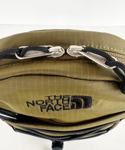 THE NORTH FACE(ザノースフェイス)の「THE NORTH FACE(ザ・ノースフェイス) ミニショルダーバッグ クロスバッグ BOREALIS CROSS BAG S(ショルダーバッグ・メンズ・ブラック/ライトベージュ/ダークオリーブ・FREE)」の21枚目の写真