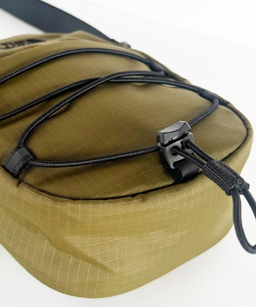THE NORTH FACE(ザノースフェイス)の「THE NORTH FACE(ザ・ノースフェイス) ミニショルダーバッグ クロスバッグ BOREALIS CROSS BAG S(ショルダーバッグ・メンズ・ブラック/ライトベージュ/ダークオリーブ・FREE)」の22枚目の写真