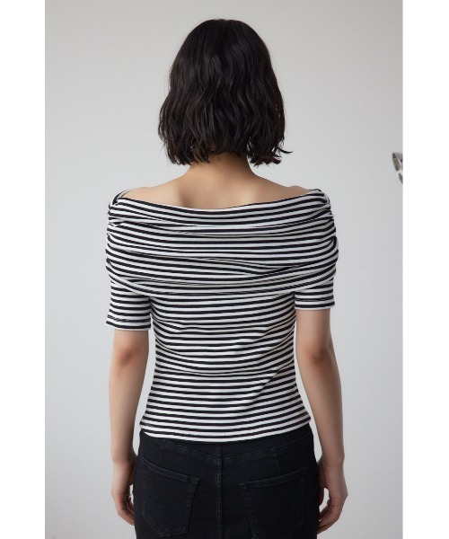 AZUL by moussy（アズールバイマウジー）の「オフショルダーリブトップス（Tシャツ/カットソー・レディース・オフホワイト/ホワイト系その他/ブラック/レッド・FREE）」の20枚目の写真