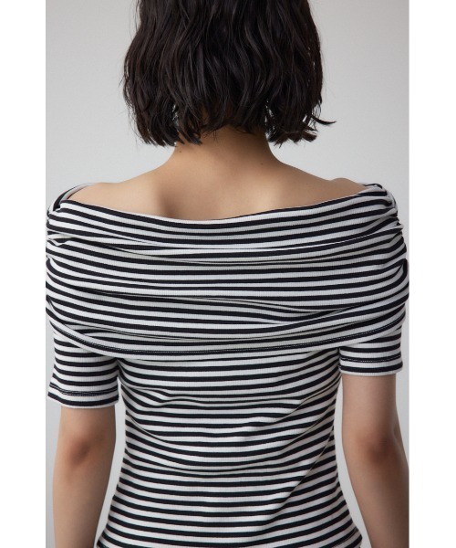 AZUL by moussy（アズールバイマウジー）の「オフショルダーリブトップス（Tシャツ/カットソー・レディース・オフホワイト/ホワイト系その他/ブラック/レッド・FREE）」の22枚目の写真