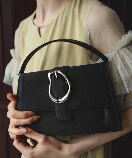 et.UNiVER(エトユニベール)の「Irregular motif bag(ハンドバッグ・レディース・ベージュ/チャコール/ブラック・FREE)」の2枚目の写真