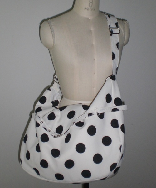 DTYYPE(ドタイプ)の「ドットショルダーバッグ(ショルダーバッグ・レディース・ブラック/ホワイト・FREE)」の7枚目の写真