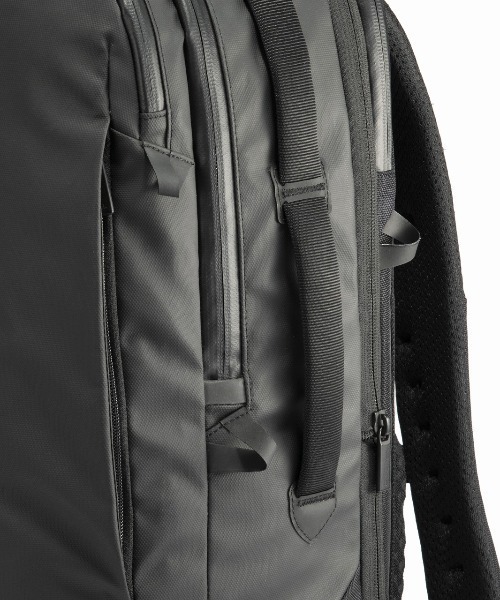 ビジネスリュック ラグレンティスエアV A4サイズ収納 14inchPC収納