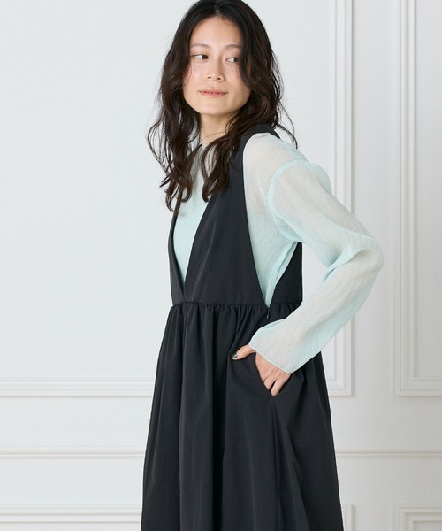 I.T.'S international(イッツインターナショナル)の「シアー楊柳ボートネックプルオーバー(シャツ/ブラウス・レディース・オフホワイト/ミント/ネイビー/ピンク・フリー)」の2枚目の写真