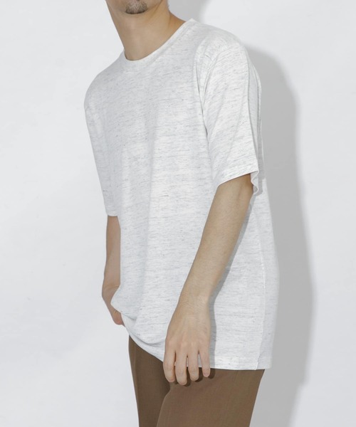 URBAN RESEARCH ROSSO MEN（アーバンリサーチロッソメン）の「『WEB限定』『XLサイズあり』リネン混カノコクルーTシャツ（Tシャツ/カットソー・メンズ・アイボリー/チャコールグレー/ブラウン/カーキ/ブラック・SMALL/MEDIUM/LARGE/X-LARGE）」の18枚目の写真