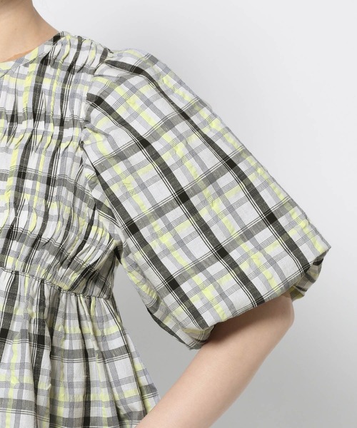 LOWRYS FARM(ローリーズファーム)の「チェックパフスリーブブラウス 289824(シャツ/ブラウス・レディース・ブラック/ホワイト・FREE)」の15枚目の写真