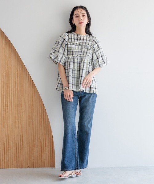 LOWRYS FARM(ローリーズファーム)の「チェックパフスリーブブラウス 289824(シャツ/ブラウス・レディース・ブラック/ホワイト・FREE)」の3枚目の写真