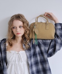 ALTROSE（アルトローズ）の「【500mlペットボトル収納可】2way ボストンバッグ ショルダーバッグ チャーム付き ブリジット（ボストンバッグ）」