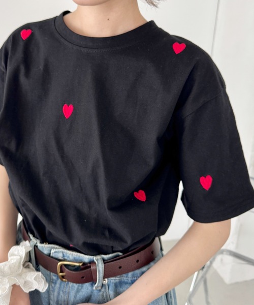 SOLLON.(ソルロン)の「ミニハート刺繍半袖Tシャツ(Tシャツ/カットソー・レディース・ホワイト/ブラック/グレー・FREE)」の21枚目の写真