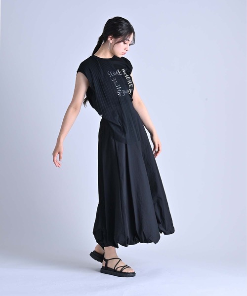 RAW FUDGE(ローファッジ)の「タックウエストバルーンスカート(スカート・レディース・サックスブルー/ブラック/ホワイト/チャコールグレー・M)」の12枚目の写真