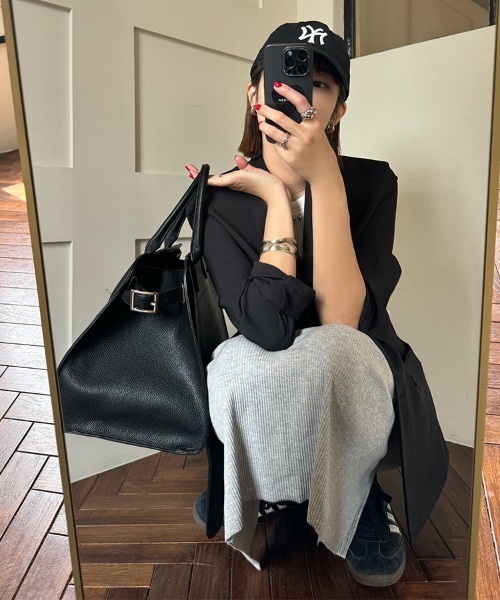 DONOBAN（ドノバン）の「サイドベルトA4トートバッグ（トートバッグ・レディース・キャメル/ブラック/モカ・ONE）」の4枚目の写真