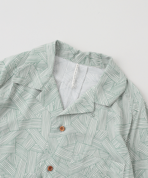 m's braque（エムズブラック）の「m’s braque (エムズ ブラック)  別注 デットストックアロハシャツ（シャツ/ブラウス・メンズ・ホワイト・38/40）」の3枚目の写真