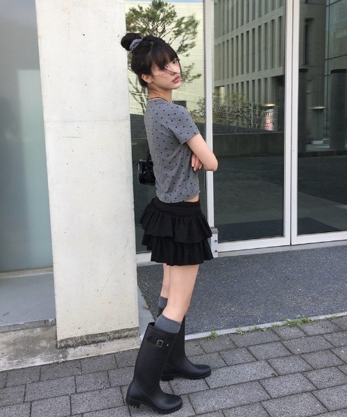 anyonemore(エニワンモア)の「ヘアーシュシュ付きドット柄スリム半袖Tシャツセット(Tシャツ/カットソー・レディース・グレー/ブラック/アイボリー・FREE)」の9枚目の写真