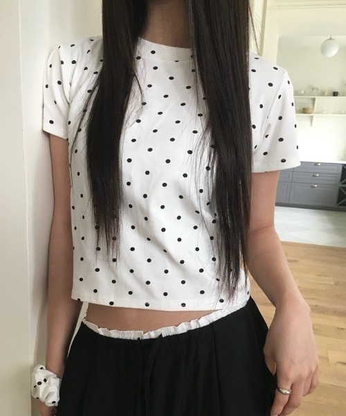 anyonemore(エニワンモア)の「ヘアーシュシュ付きドット柄スリム半袖Tシャツセット(Tシャツ/カットソー・レディース・グレー/ブラック/アイボリー・FREE)」の22枚目の写真