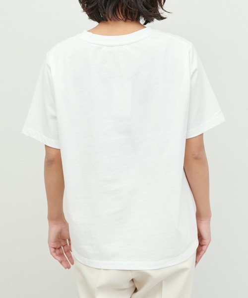 LARUTA(ラルータ)の「【LARUTA】厚盛りロゴ刺繍T(Tシャツ/カットソー・レディース・オフホワイト/チャコールグレー/モカ/ベージュ・MEDIUM/LARGE)」の12枚目の写真