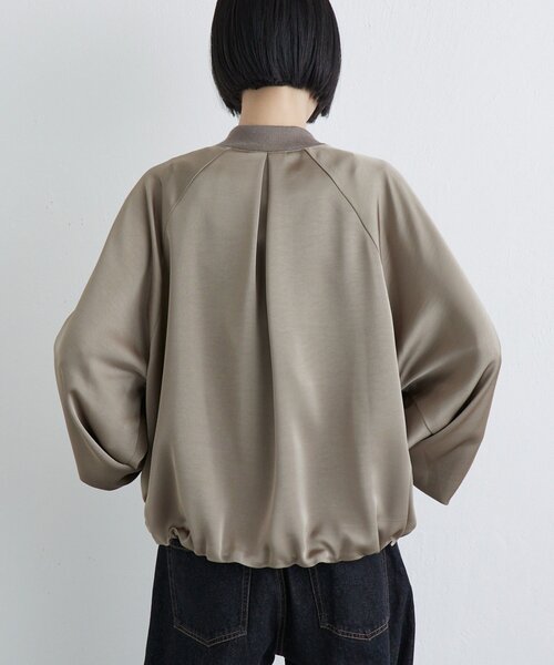 Lui's（ルイス）の「サテンボリュームブルゾン（ブルゾン・レディース・ブラウン/ベージュ/ブラック・FREE）」の8枚目の写真