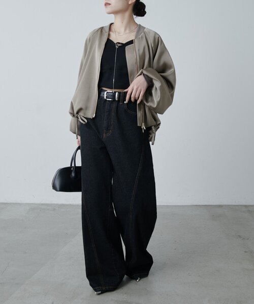 Lui's（ルイス）の「サテンボリュームブルゾン（ブルゾン・レディース・ブラウン/ベージュ/ブラック・FREE）」の17枚目の写真