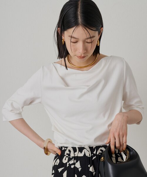 LOUNGEDRESS(ラウンジドレス)の「ドレープカットソー(Tシャツ/カットソー・レディース・ホワイト系その他/オフホワイト/サックスブルー/ブラック/ブラウン/チャコールグレー・FREE)」の12枚目の写真