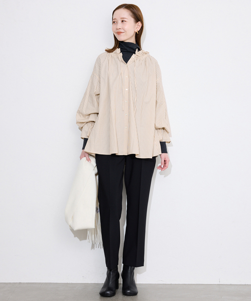 SLOBE IENA（スローブイエナ）の「《一部WEB・店舗限定カラーあり》タイプライターフリルカラーブラウス（シャツ/ブラウス・レディース・ベージュ系その他/サックスブルー/ラベンダー/スカイブルー・FREE）」の9枚目の写真