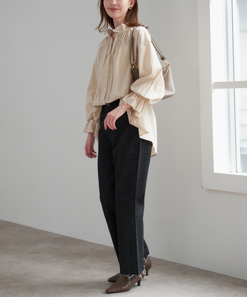 SLOBE IENA（スローブイエナ）の「《一部WEB・店舗限定カラーあり》タイプライターフリルカラーブラウス（シャツ/ブラウス・レディース・ベージュ系その他/サックスブルー/ラベンダー/スカイブルー・FREE）」の15枚目の写真