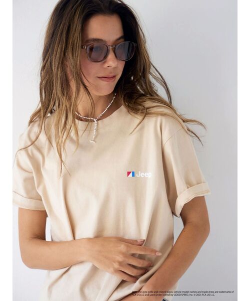 Ungrid（アングリッド）の「JeepロゴTee（Tシャツ/カットソー・レディース・ライトグレー/ベージュ/オフホワイト・FREE）」の3枚目の写真