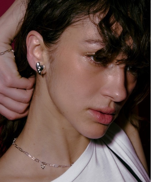 LAPUIS（ラピュイ）の「LAPUIS(ラピュイ) Garden Heart earrings（イヤリング・レディース・ゴールド/シルバー・FREE）」の6枚目の写真