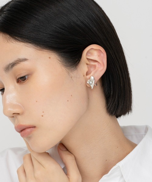 LAPUIS（ラピュイ）の「LAPUIS(ラピュイ) Garden Heart earrings（イヤリング・レディース・ゴールド/シルバー・FREE）」の16枚目の写真