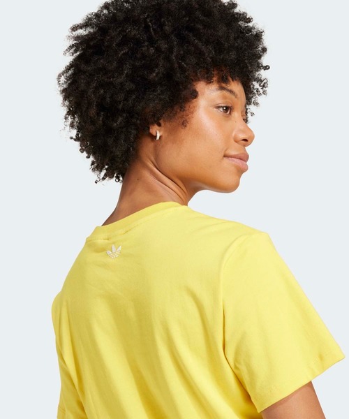 adidas（アディダス）の「レトロ サイクロン レギュラー 半袖Tシャツ　/ アディダスオリジナルス adidas Originals（Tシャツ/カットソー・レディース・イエロー・XX-LARGE/X-LARGE/LARGE/MEDIUM/SMALL/3XL/X-SMALL）」の4枚目の写真