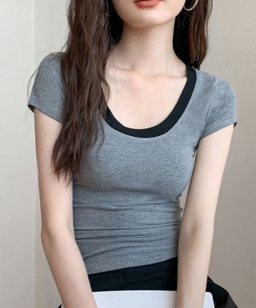Coo+i(クーイ)の「スリムフィットバイカラー半袖Tシャツ(Tシャツ/カットソー・レディース・モカ/グレー/ホワイト/ブラック・FREE)」の10枚目の写真