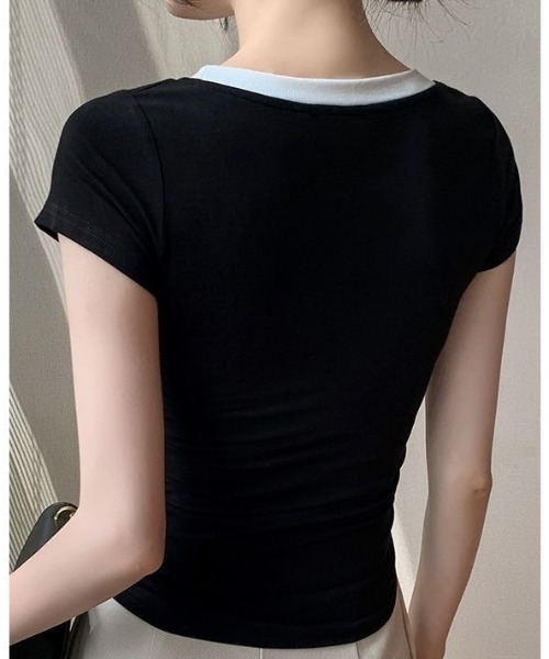 Coo+i(クーイ)の「スリムフィットバイカラー半袖Tシャツ(Tシャツ/カットソー・レディース・モカ/グレー/ホワイト/ブラック・FREE)」の13枚目の写真