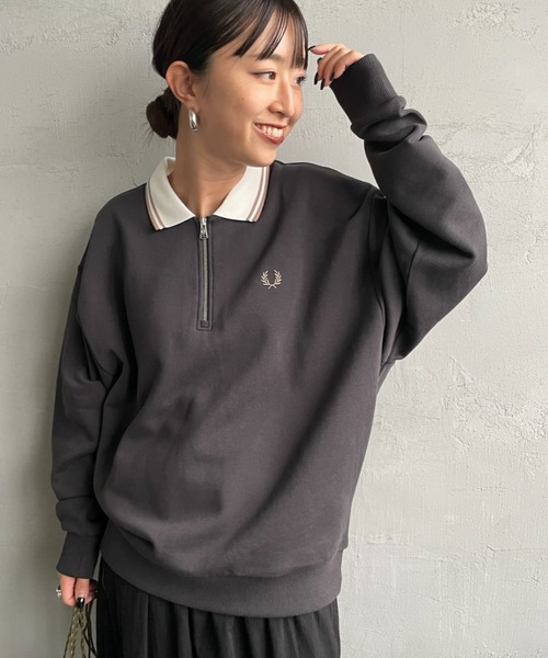 フレッドペリー　ハーフジップスウェット HALF ZIP SWEATSHIRT M3574 S52_DARKPINK（スウェット）｜FRED