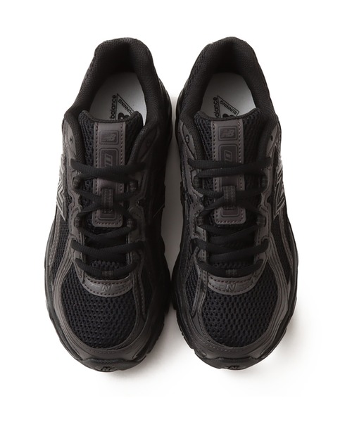 NEW BALANCE(ニューバランス)の「New Balance U740BO2 / ニューバランス U740BO2(スニーカー・メンズ・ブラック・27.5cm/27.0cm/26.5cm/26.0cm/25.5cm/25.0cm/24.5cm/24.0cm/23.5cm/28.5cm/28.0cm/23.0cm)」の2枚目の写真