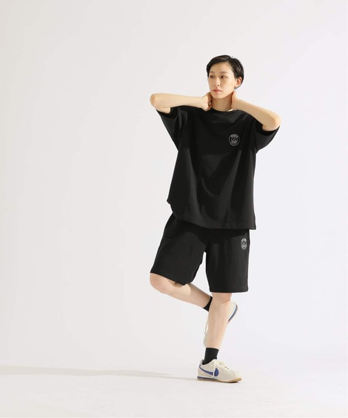 PARIS SAINT-GERMAIN（パリサンジェルマン）の「《追加》【Paris Saint-Germain / パリ・サン＝ジェルマン】 JP METALLIC LOGO T-SH（Tシャツ/カットソー・メンズ・チャコールグレー/ブラック/ベージュ・SMALL/MEDIUM/LARGE/X-LARGE）」の6枚目の写真