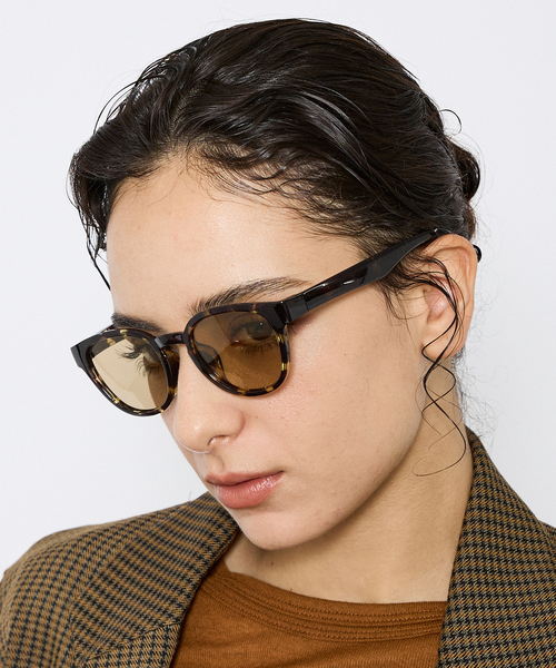 Jugaad14(ジュガードフォーティーン)の「【jugaad14/ジュガードフォーティーン】COVECLEAR/偏光調光レンズ/クリアレンズ/サングラス/ユニセックス【WEB限定】(サングラス・メンズ・ブラック/グレー/ライトブラウン/ブラック系その他/ブラウン系その他/ブラック系その他2/ブラック系その他3/ブラウン系その他2・フリー)」の3枚目の写真