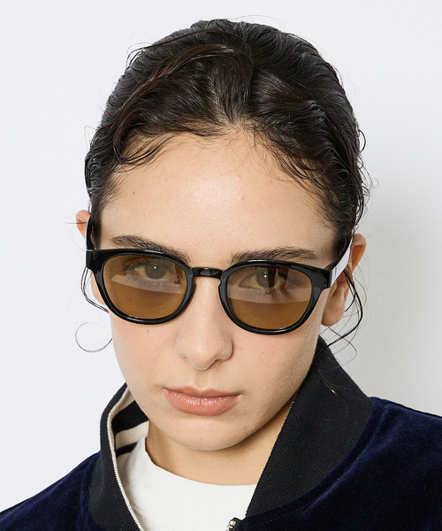 Jugaad14(ジュガードフォーティーン)の「【jugaad14/ジュガードフォーティーン】COVECLEAR/偏光調光レンズ/クリアレンズ/サングラス/ユニセックス【WEB限定】(サングラス・メンズ・ブラック/グレー/ライトブラウン/ブラック系その他/ブラウン系その他/ブラック系その他2/ブラック系その他3/ブラウン系その他2・フリー)」の2枚目の写真